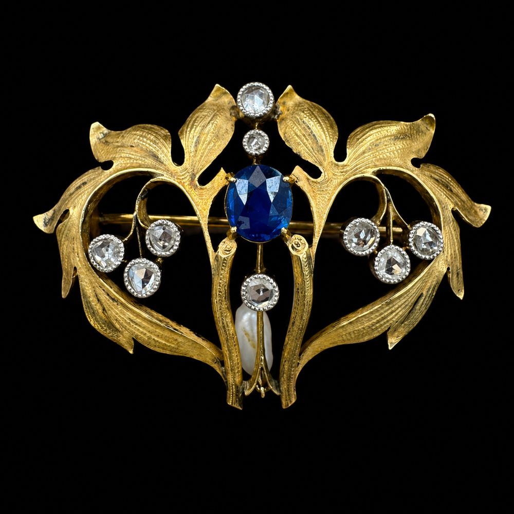 The Golden Tendril Brooch
